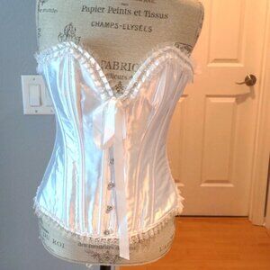 Gothic white Satin Victorian moulin rouge M corset by living dead souls size med